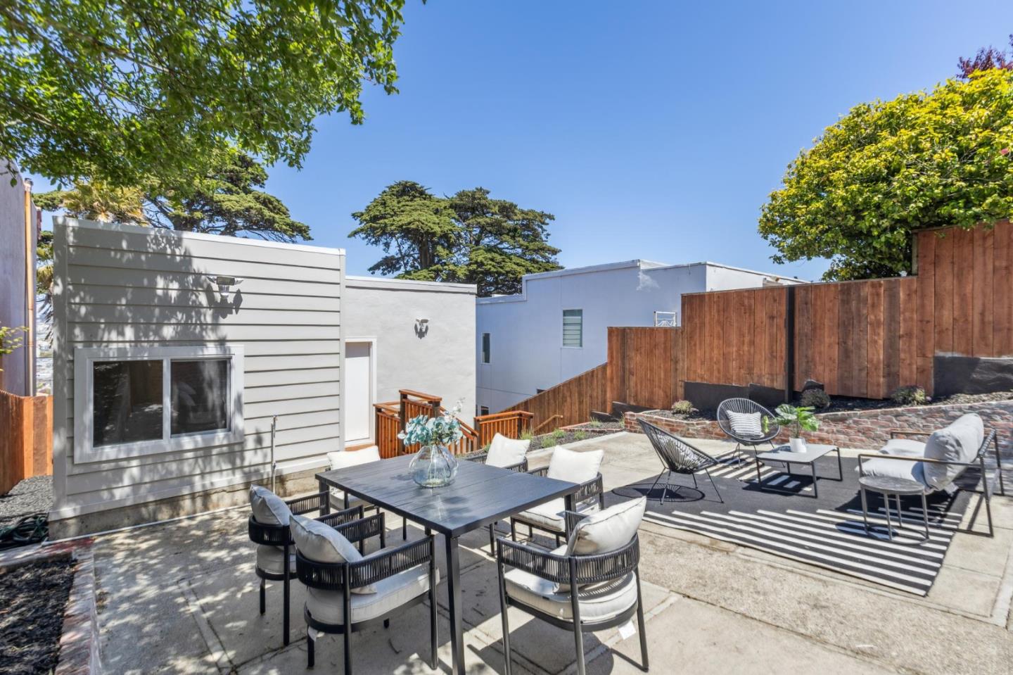 Detail Gallery Image 102 of 139 For 260 Curtis St, San Francisco,  CA 94112 - 3 Beds | 3 Baths