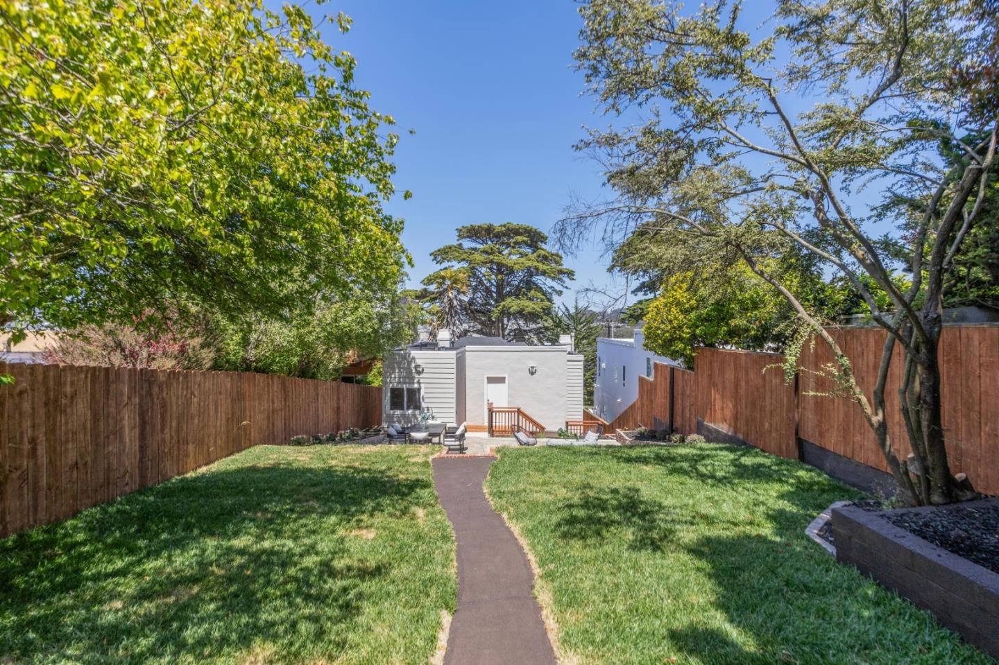 Detail Gallery Image 107 of 139 For 260 Curtis St, San Francisco,  CA 94112 - 3 Beds | 3 Baths