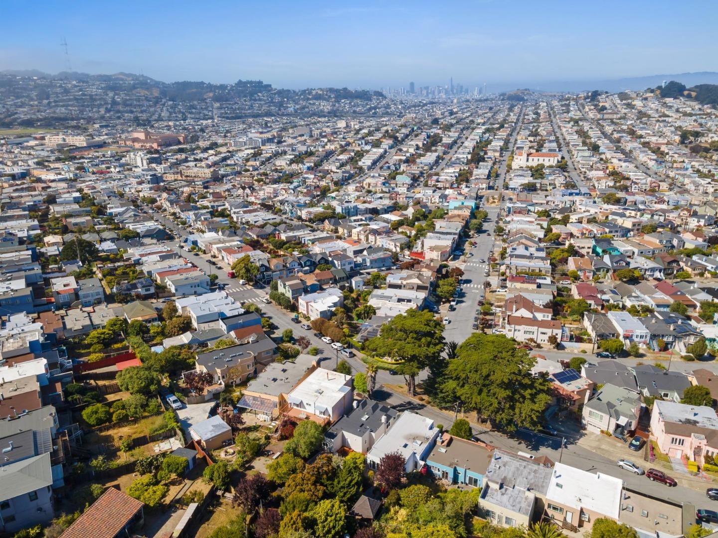 Detail Gallery Image 121 of 139 For 260 Curtis St, San Francisco,  CA 94112 - 3 Beds | 3 Baths