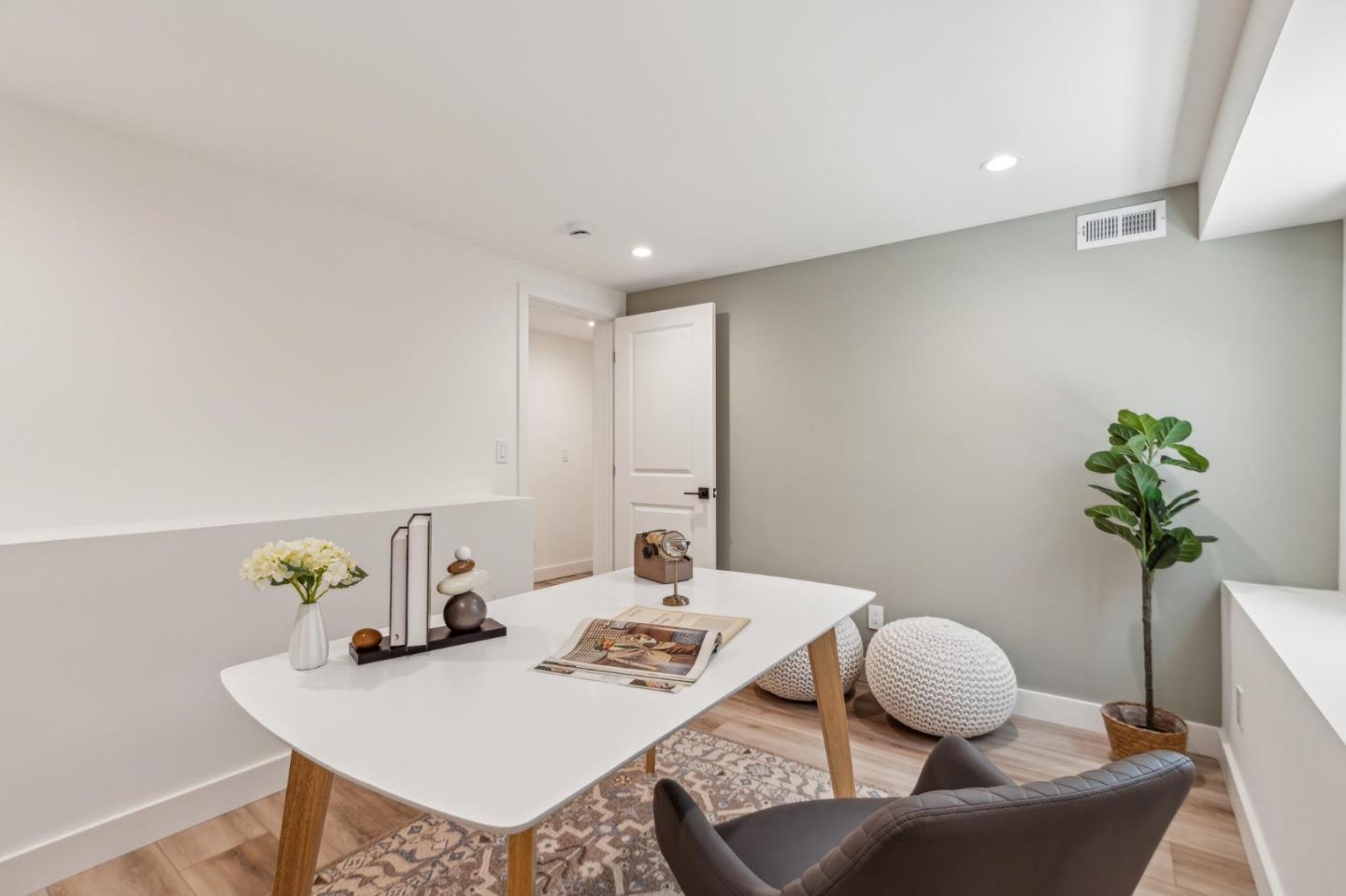Detail Gallery Image 89 of 139 For 260 Curtis St, San Francisco,  CA 94112 - 3 Beds | 3 Baths