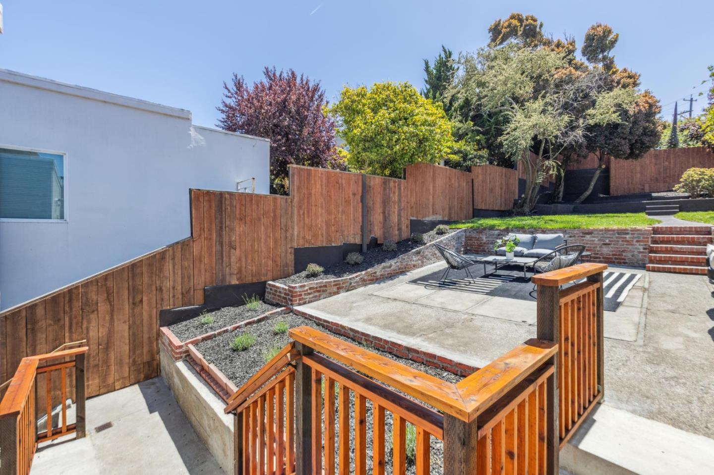 Detail Gallery Image 96 of 139 For 260 Curtis St, San Francisco,  CA 94112 - 3 Beds | 3 Baths