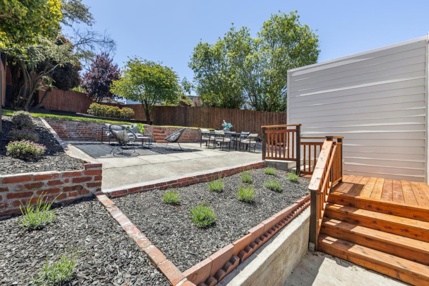 Detail Gallery Image 97 of 139 For 260 Curtis St, San Francisco,  CA 94112 - 3 Beds | 3 Baths