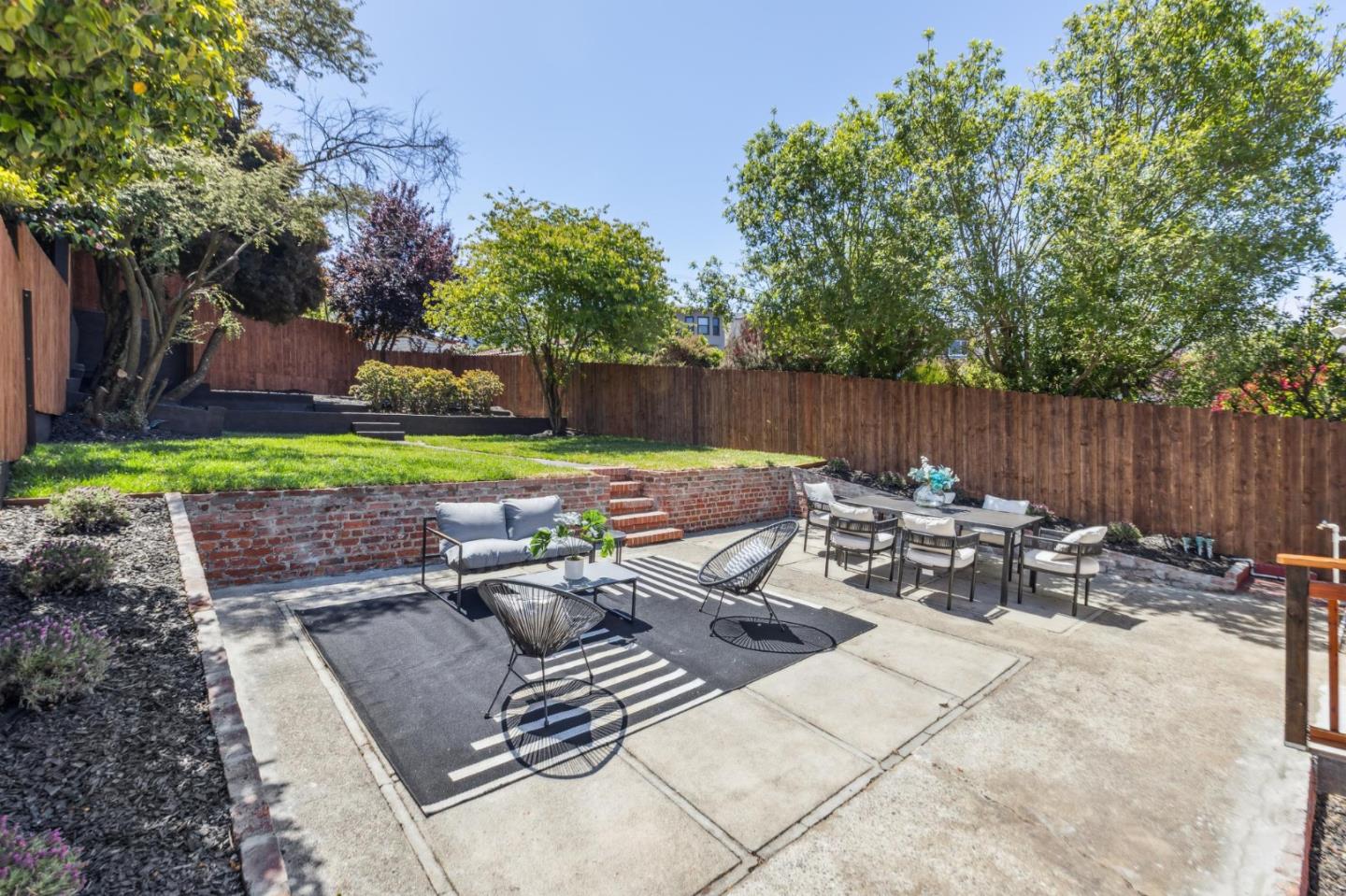 Detail Gallery Image 98 of 139 For 260 Curtis St, San Francisco,  CA 94112 - 3 Beds | 3 Baths