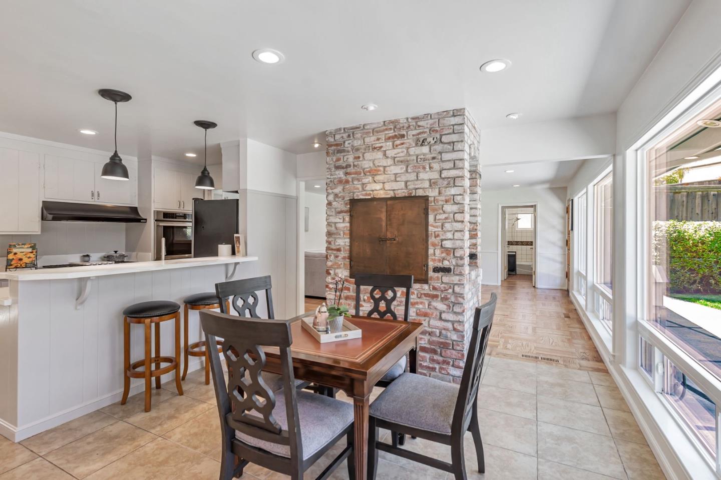 Detail Gallery Image 22 of 76 For 3780 Ralston Ave, Hillsborough,  CA 94010 - 4 Beds | 3 Baths