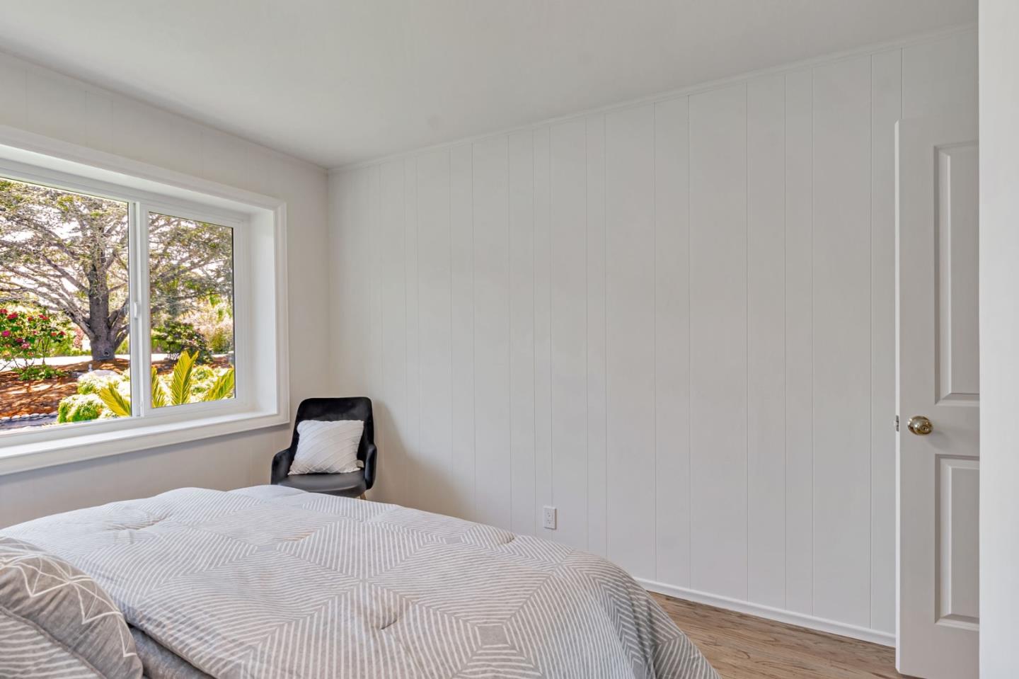 Detail Gallery Image 33 of 76 For 3780 Ralston Ave, Hillsborough,  CA 94010 - 4 Beds | 3 Baths