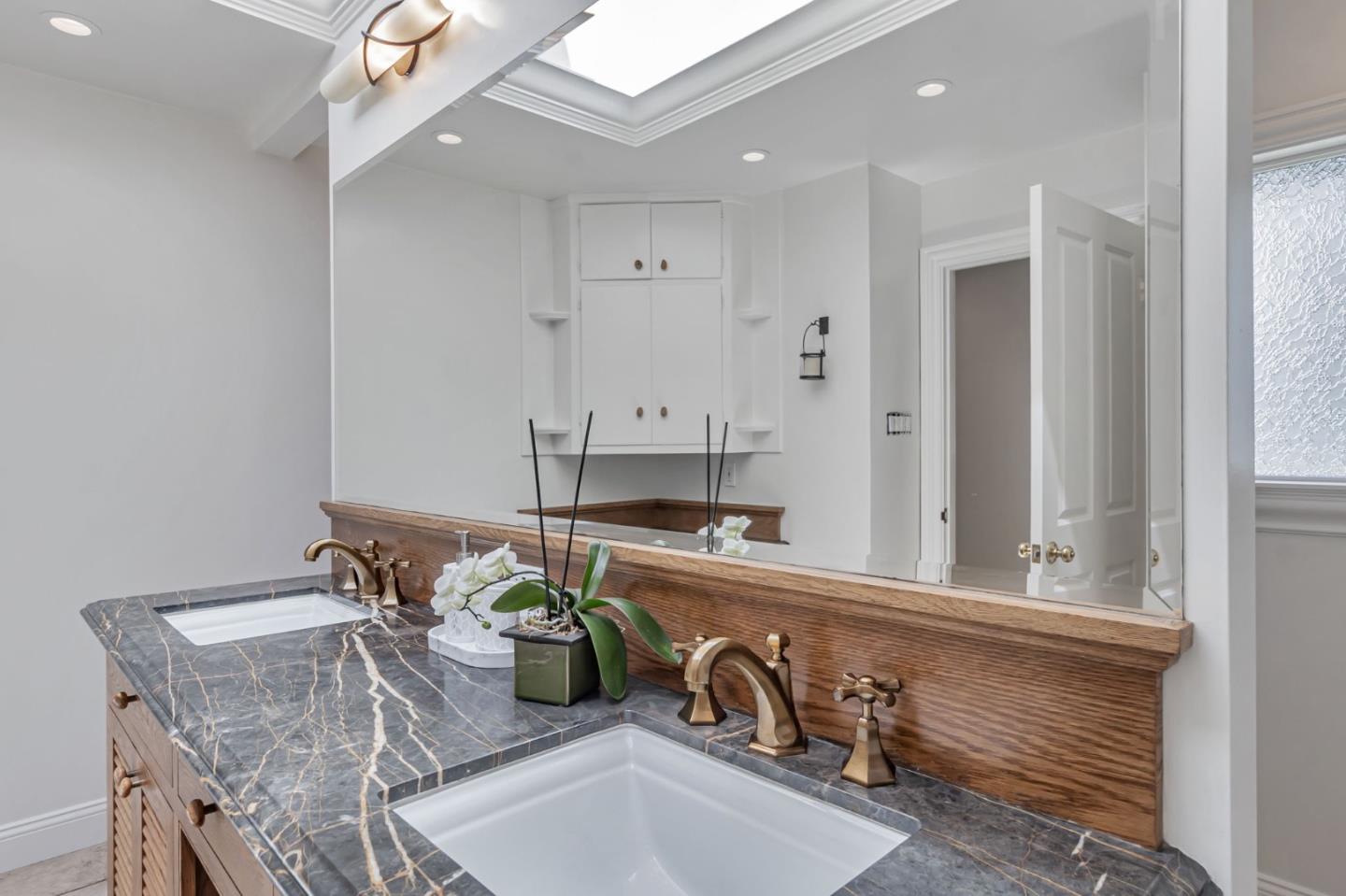 Detail Gallery Image 43 of 76 For 3780 Ralston Ave, Hillsborough,  CA 94010 - 4 Beds | 3 Baths
