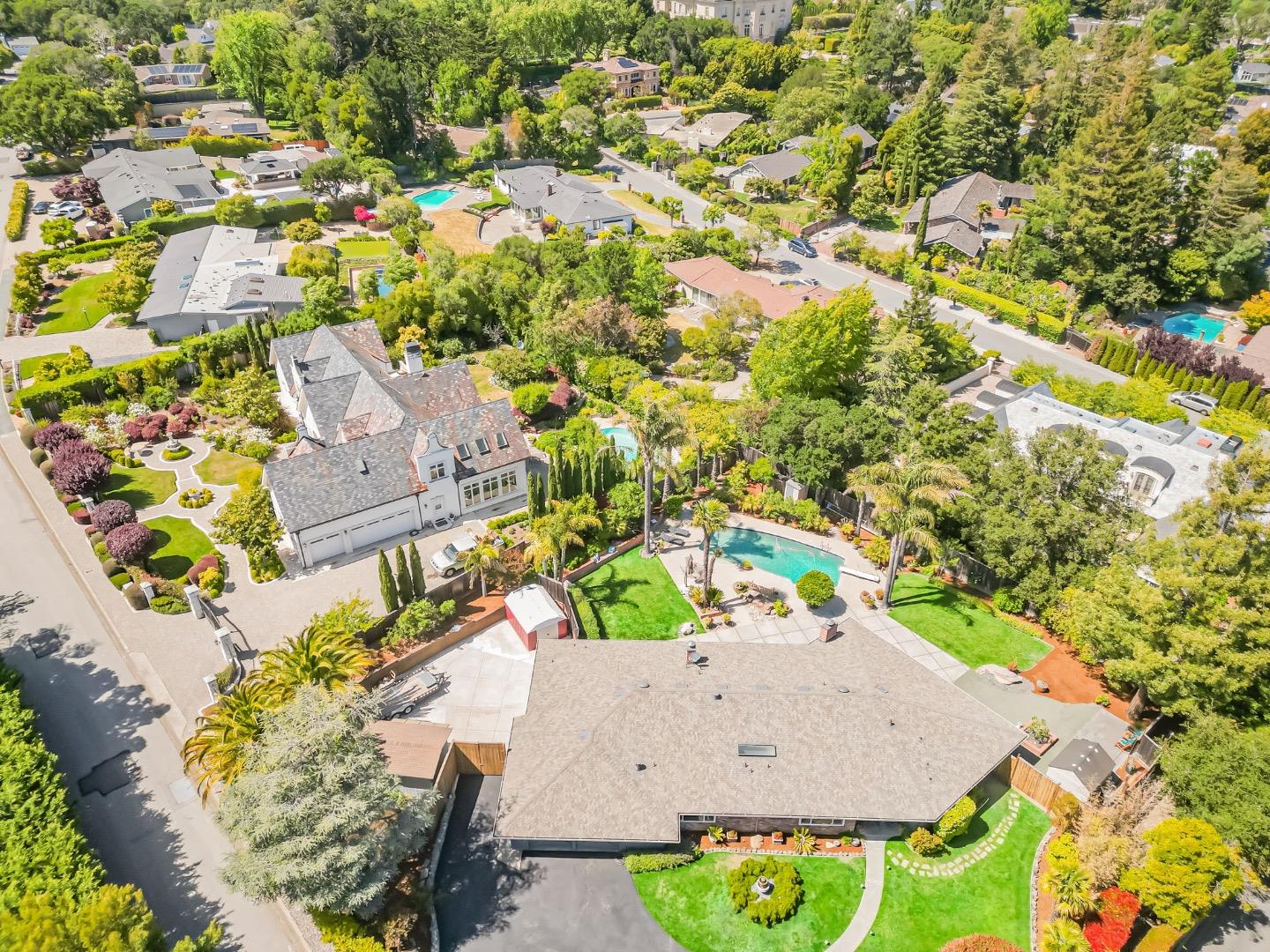 Detail Gallery Image 64 of 76 For 3780 Ralston Ave, Hillsborough,  CA 94010 - 4 Beds | 3 Baths