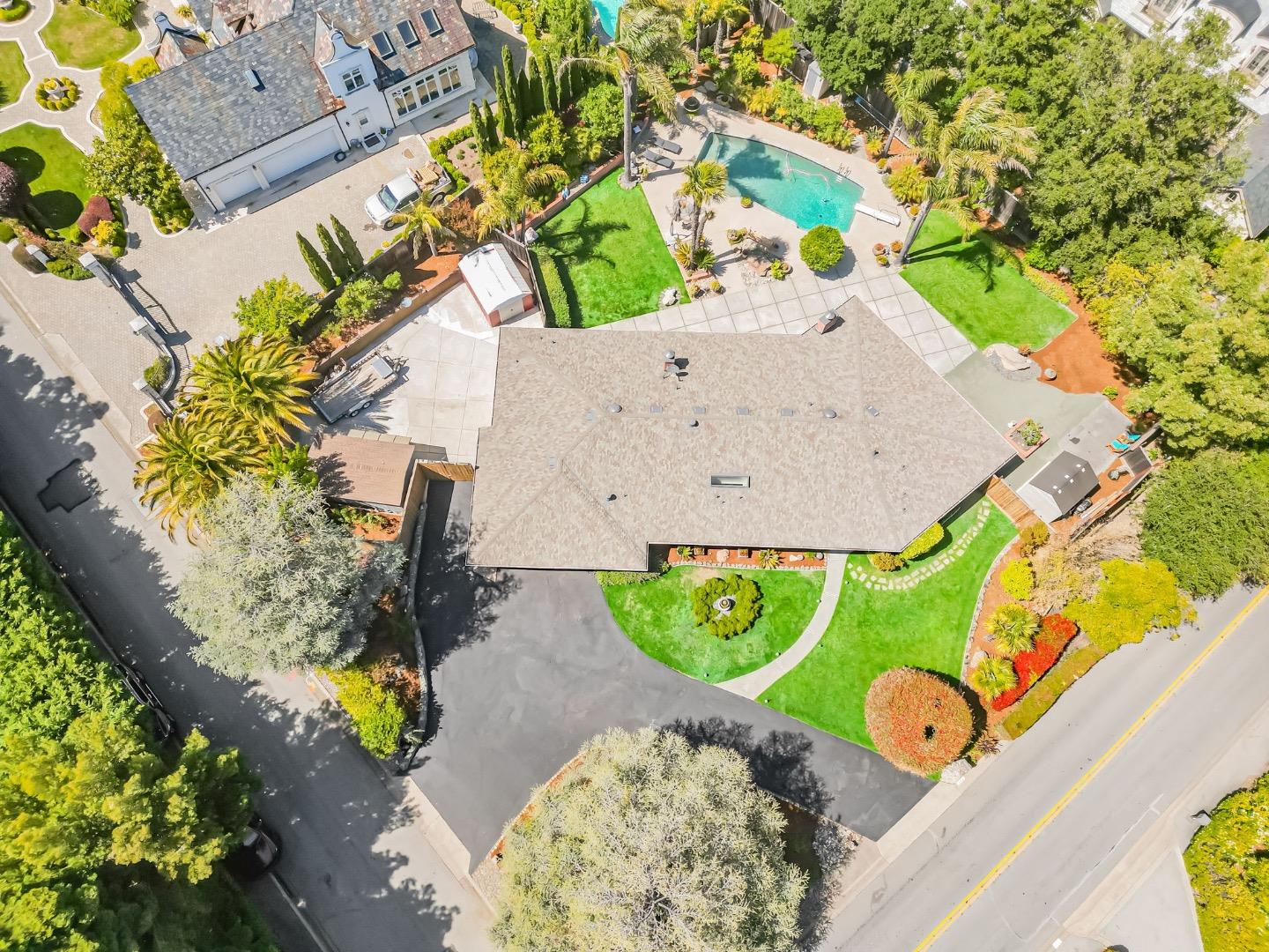Detail Gallery Image 65 of 76 For 3780 Ralston Ave, Hillsborough,  CA 94010 - 4 Beds | 3 Baths