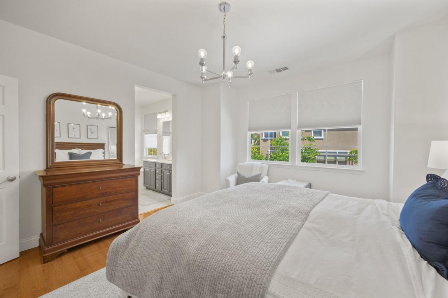 Detail Gallery Image 30 of 55 For 7128 Cerro Crest Dr, San Jose,  CA 95138 - 4 Beds | 2/1 Baths