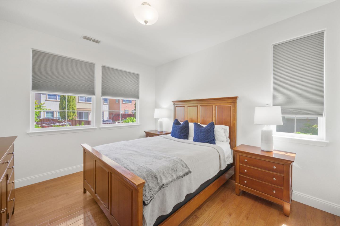 Detail Gallery Image 34 of 55 For 7128 Cerro Crest Dr, San Jose,  CA 95138 - 4 Beds | 2/1 Baths