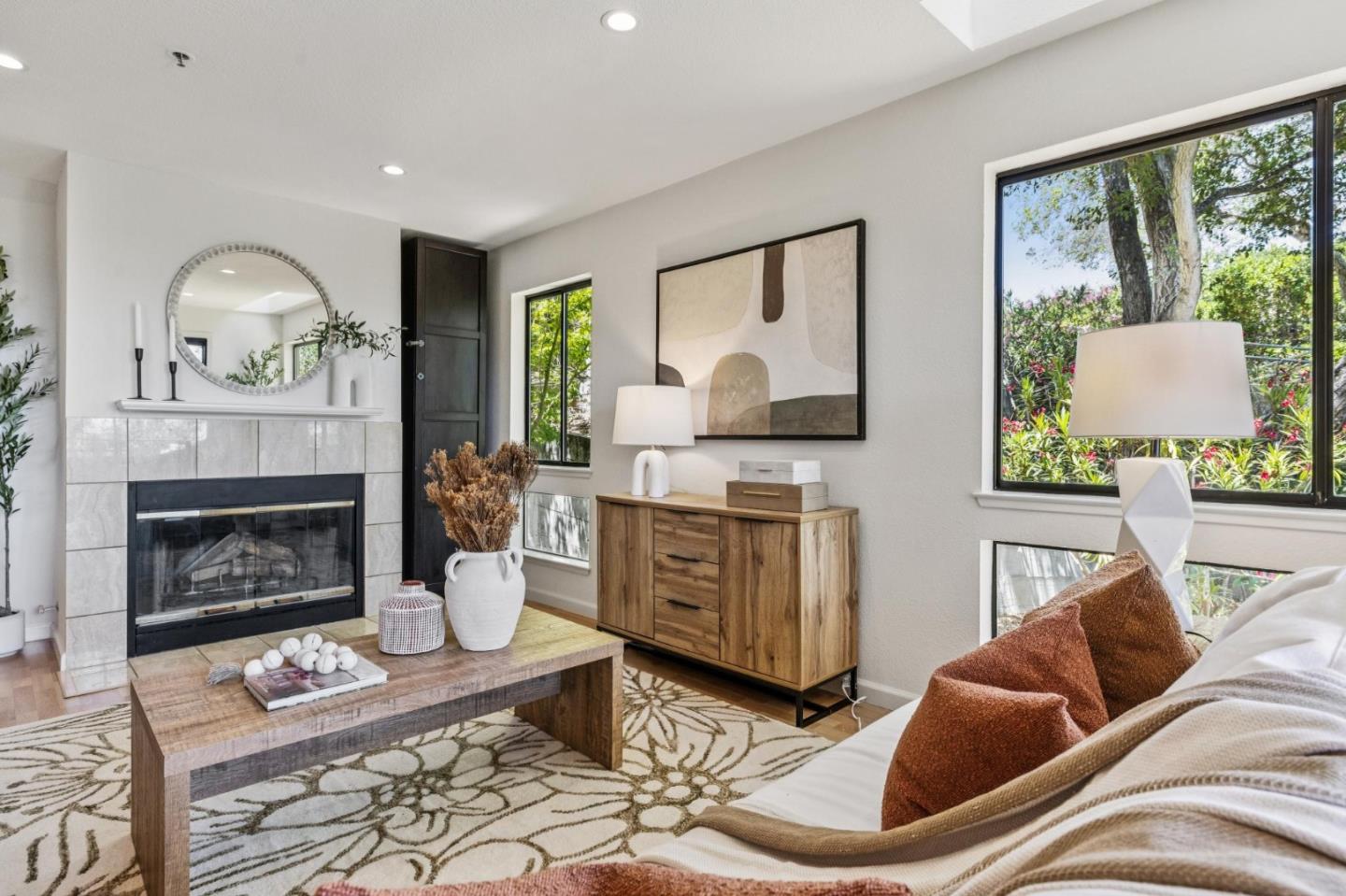 Detail Gallery Image 2 of 42 For 438 Portofino Dr #101,  San Carlos,  CA 94070 - 3 Beds | 2/1 Baths