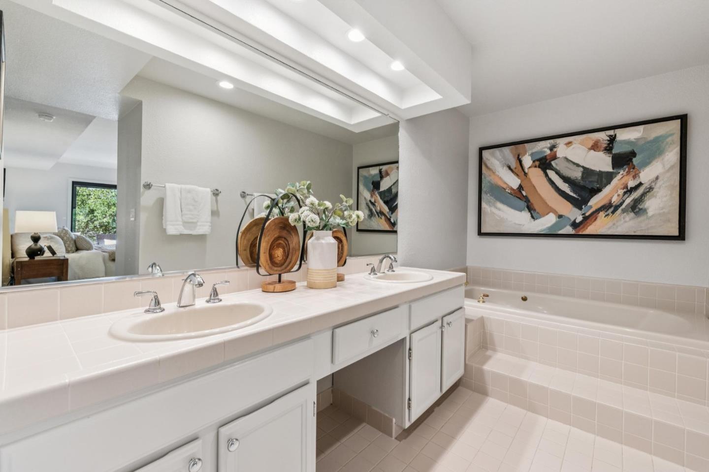 Detail Gallery Image 30 of 42 For 438 Portofino Dr #101,  San Carlos,  CA 94070 - 3 Beds | 2/1 Baths