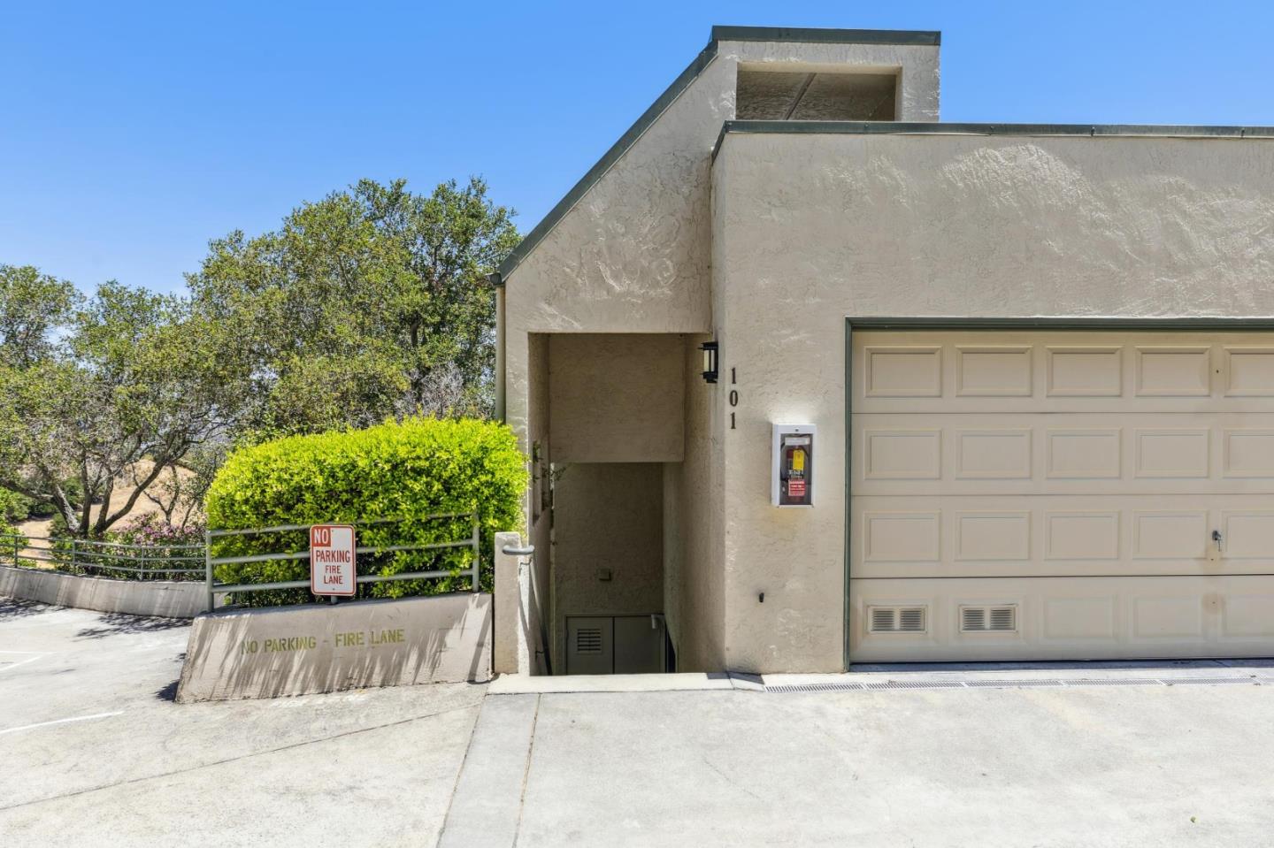 Detail Gallery Image 41 of 42 For 438 Portofino Dr #101,  San Carlos,  CA 94070 - 3 Beds | 2/1 Baths