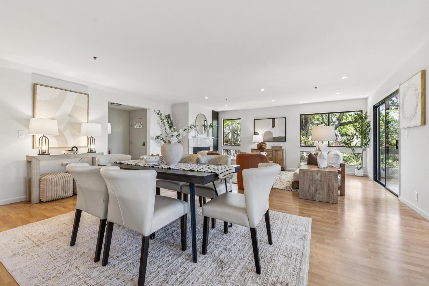 Detail Gallery Image 7 of 42 For 438 Portofino Dr #101,  San Carlos,  CA 94070 - 3 Beds | 2/1 Baths
