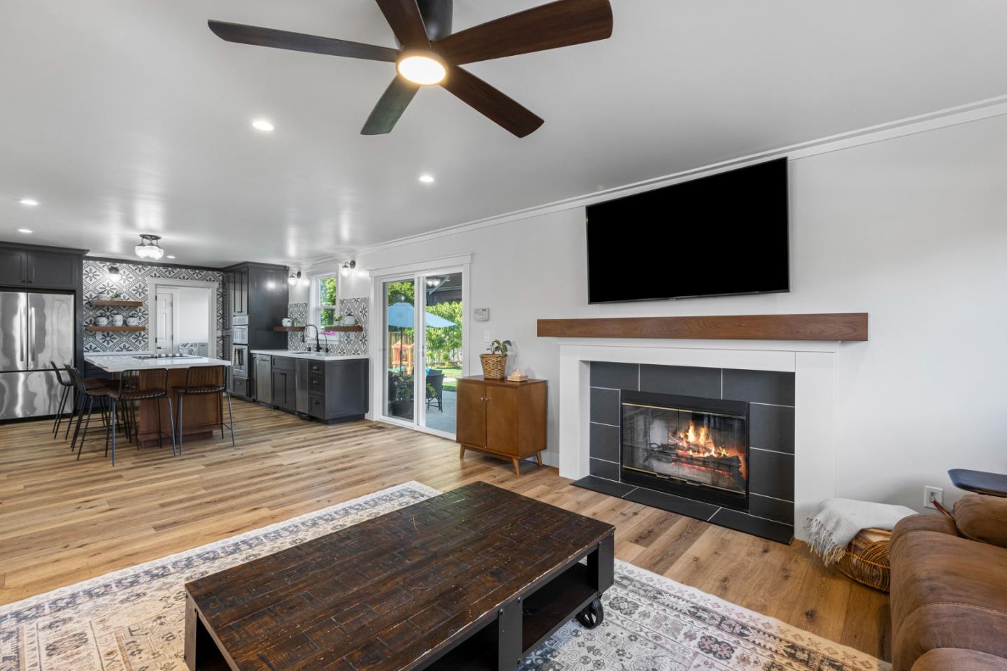 Detail Gallery Image 18 of 98 For 1851 Severinsen St, Hollister,  CA 95023 - 4 Beds | 2/1 Baths