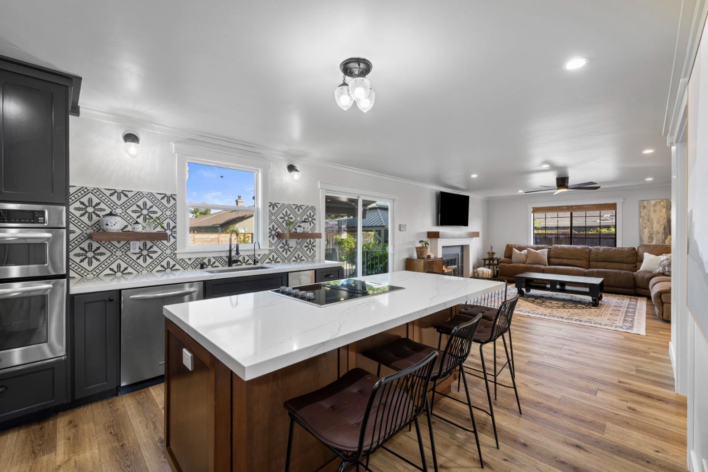 Detail Gallery Image 24 of 98 For 1851 Severinsen St, Hollister,  CA 95023 - 4 Beds | 2/1 Baths