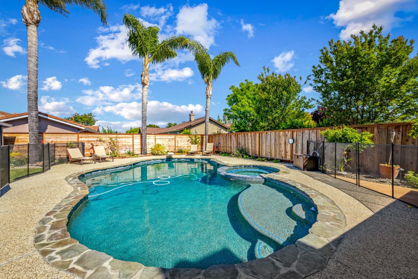 Detail Gallery Image 53 of 98 For 1851 Severinsen St, Hollister,  CA 95023 - 4 Beds | 2/1 Baths