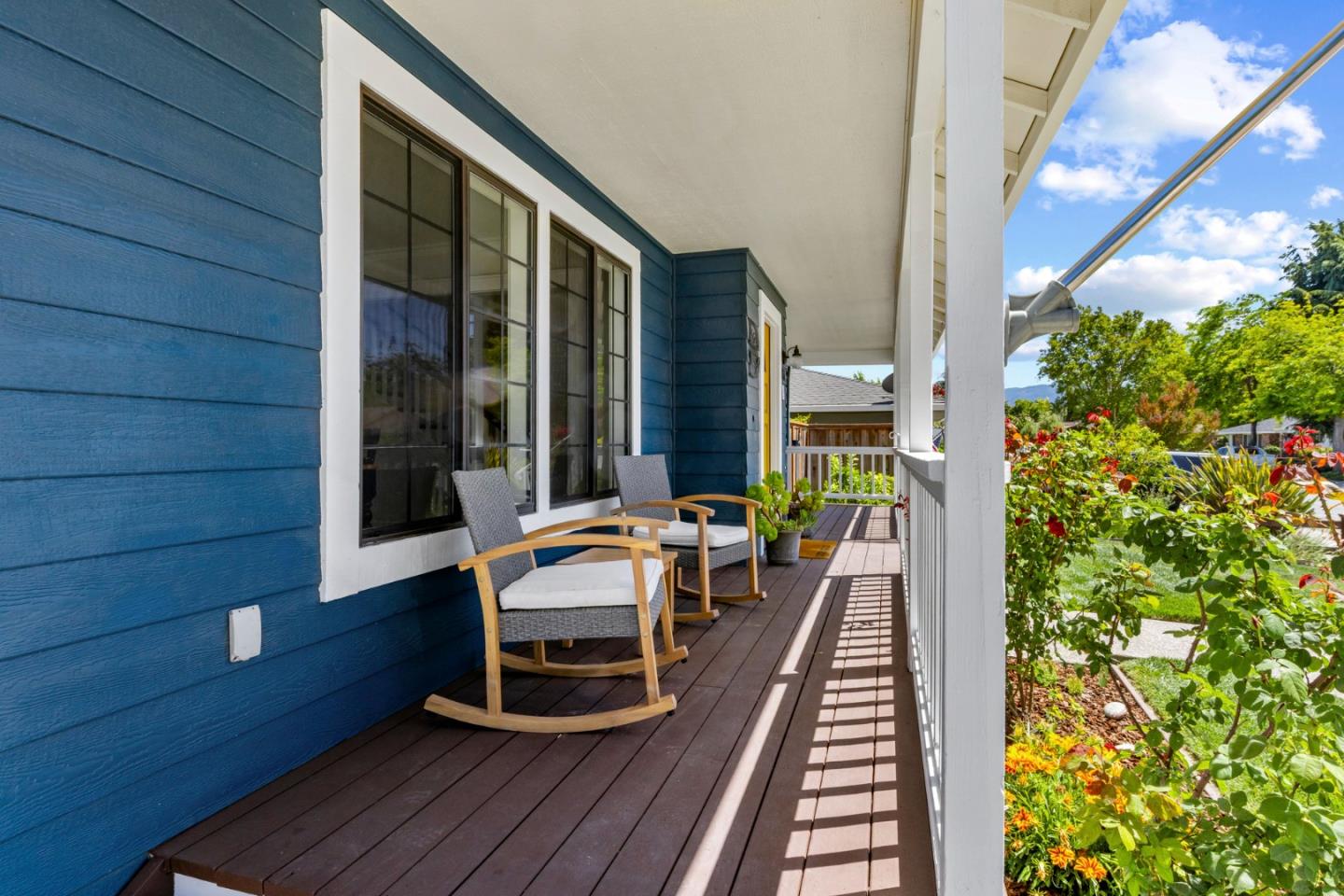 Detail Gallery Image 6 of 98 For 1851 Severinsen St, Hollister,  CA 95023 - 4 Beds | 2/1 Baths