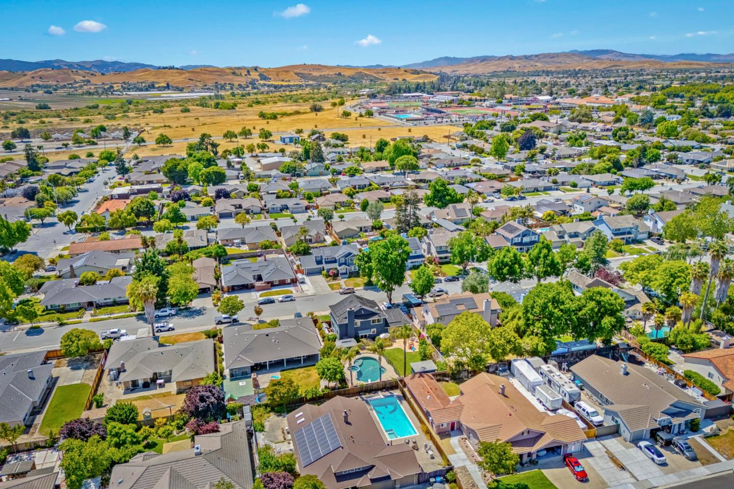 Detail Gallery Image 90 of 98 For 1851 Severinsen St, Hollister,  CA 95023 - 4 Beds | 2/1 Baths