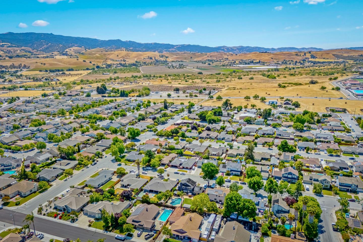 Detail Gallery Image 92 of 98 For 1851 Severinsen St, Hollister,  CA 95023 - 4 Beds | 2/1 Baths