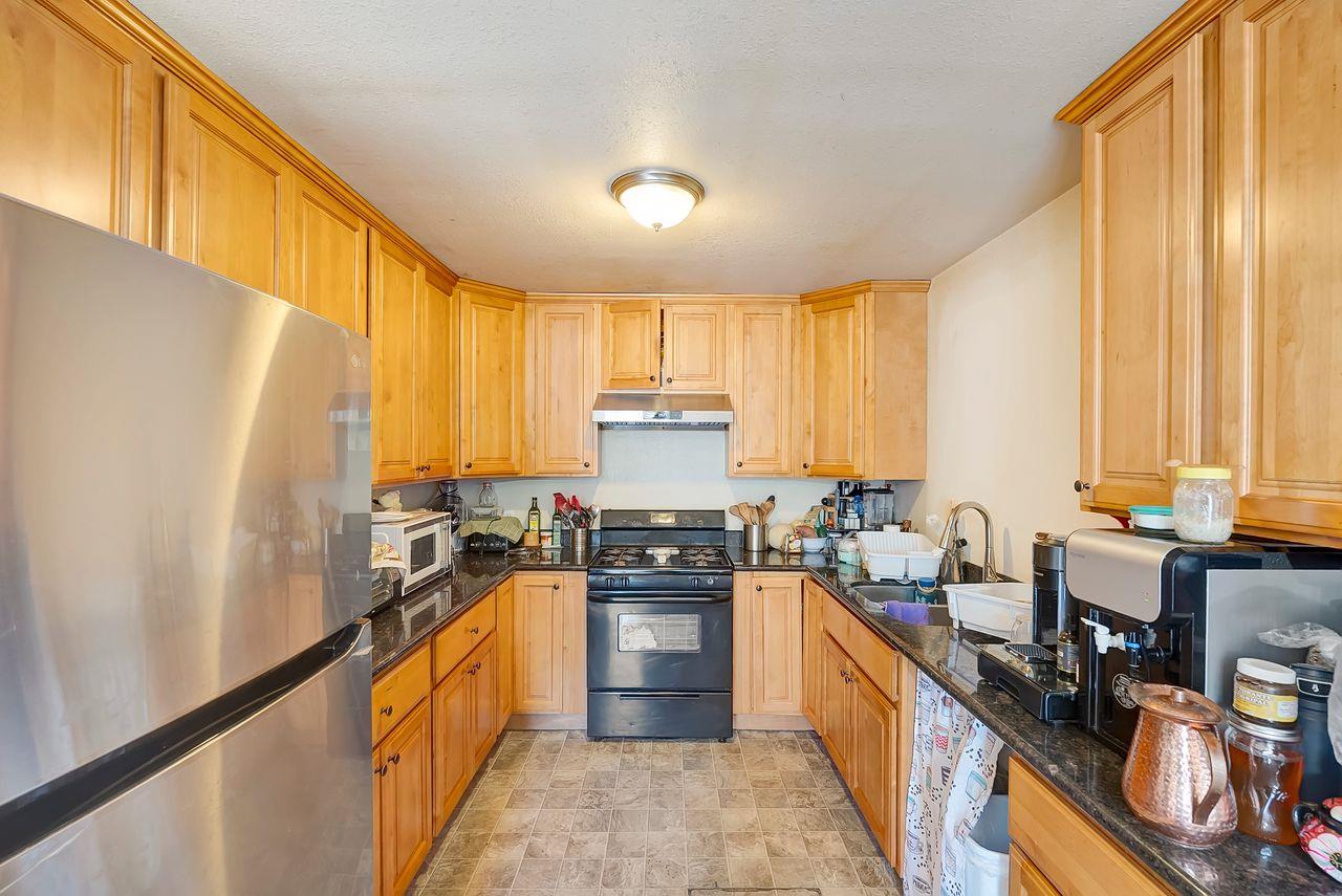 Detail Gallery Image 22 of 44 For 264 N 34th St, San Jose,  CA 95116 - 8 Beds | 4 Baths
