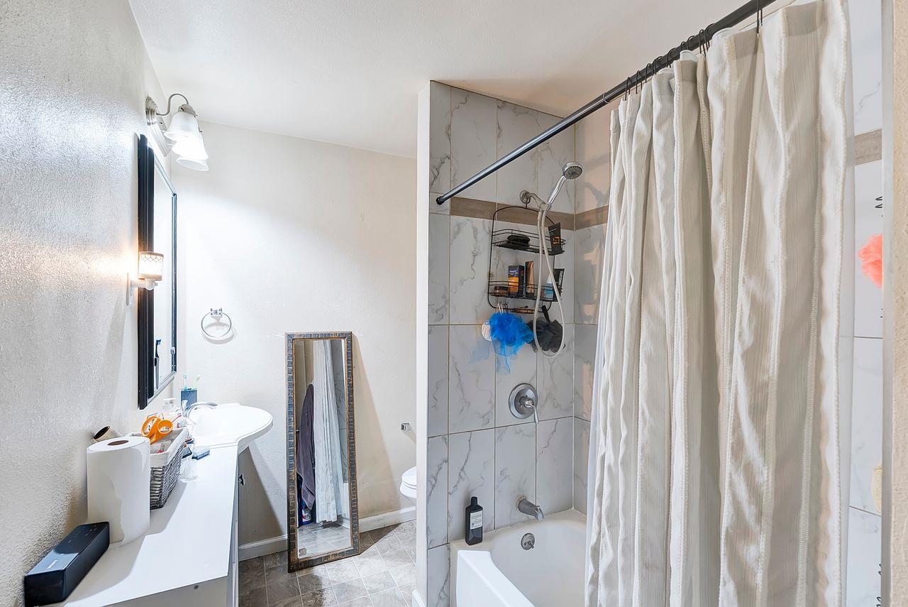 Detail Gallery Image 24 of 44 For 264 N 34th St, San Jose,  CA 95116 - 8 Beds | 4 Baths