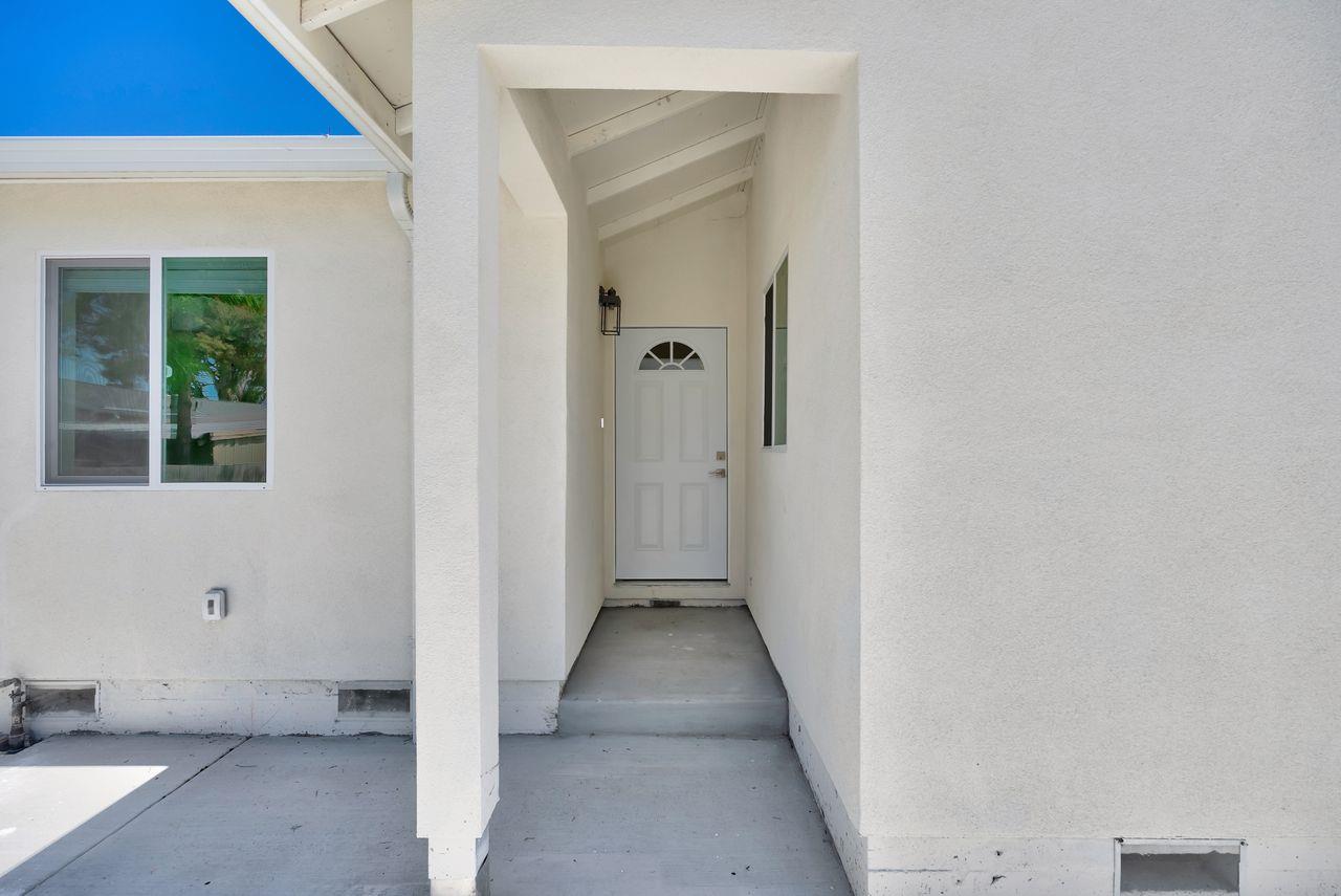 Detail Gallery Image 3 of 44 For 264 N 34th St, San Jose,  CA 95116 - 8 Beds | 4 Baths