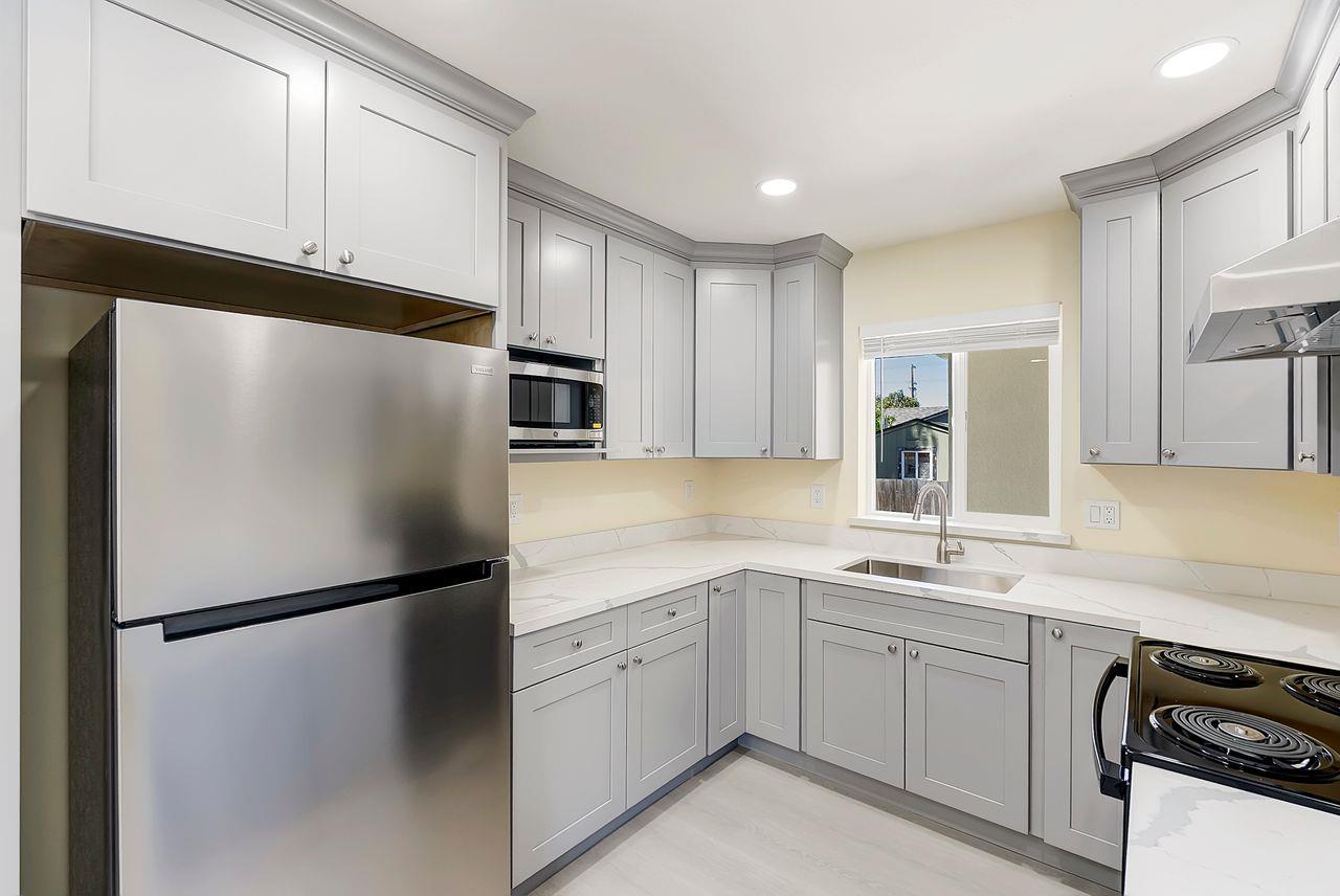 Detail Gallery Image 5 of 44 For 264 N 34th St, San Jose,  CA 95116 - 8 Beds | 4 Baths