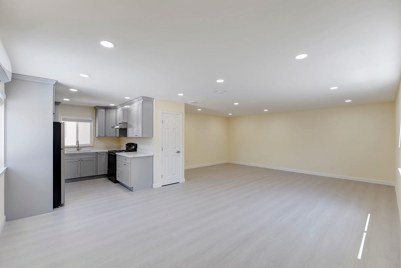Detail Gallery Image 7 of 44 For 264 N 34th St, San Jose,  CA 95116 - 8 Beds | 4 Baths