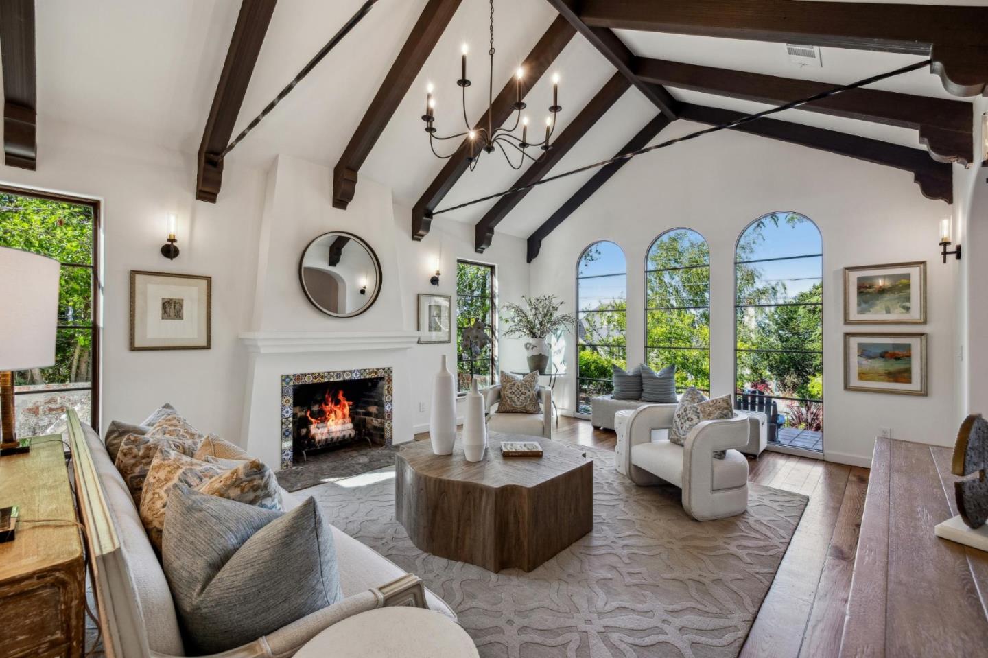 Detail Gallery Image 17 of 93 For 138 Valdeflores Dr, Burlingame,  CA 94010 - 4 Beds | 3/1 Baths