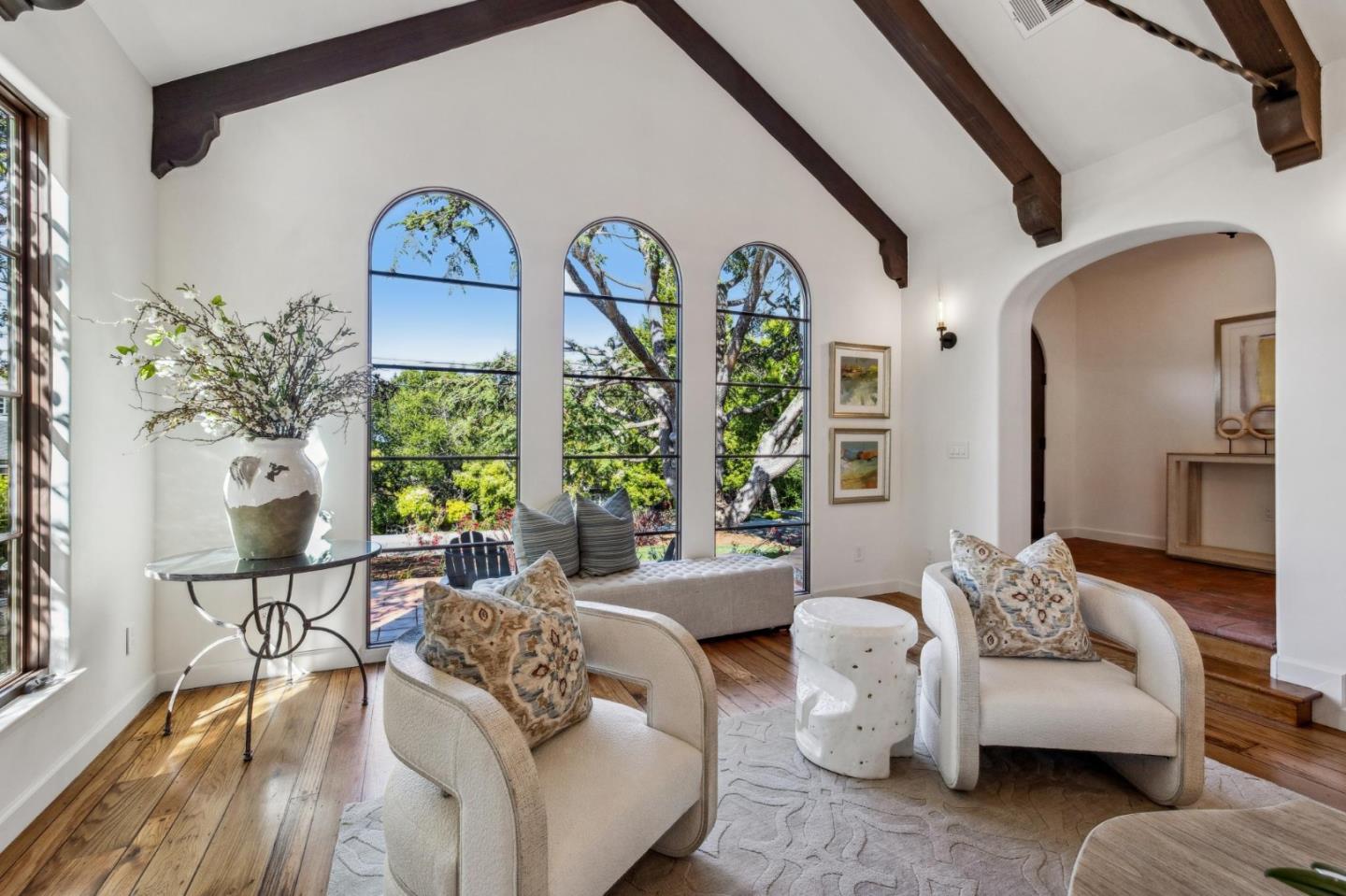 Detail Gallery Image 19 of 93 For 138 Valdeflores Dr, Burlingame,  CA 94010 - 4 Beds | 3/1 Baths