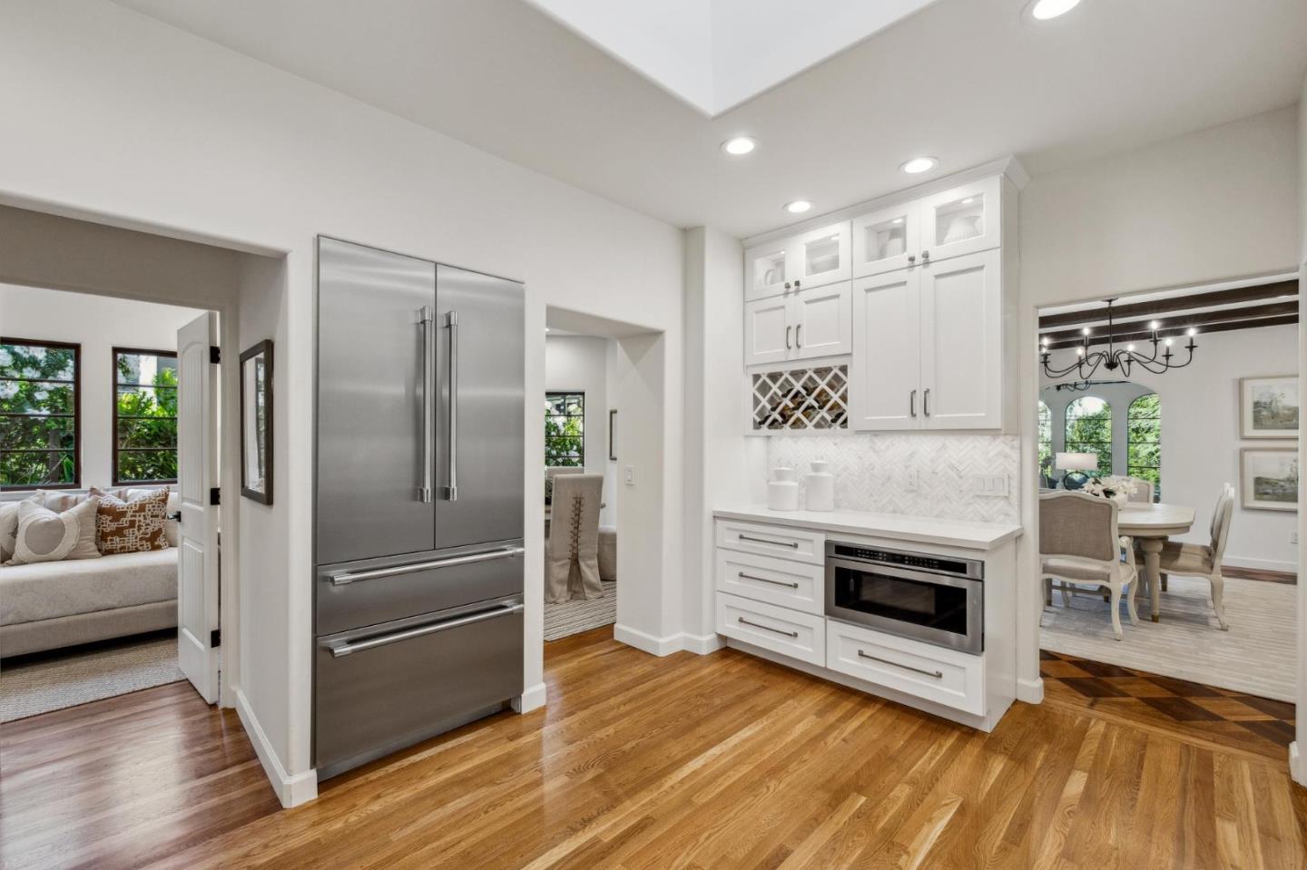 Detail Gallery Image 33 of 93 For 138 Valdeflores Dr, Burlingame,  CA 94010 - 4 Beds | 3/1 Baths