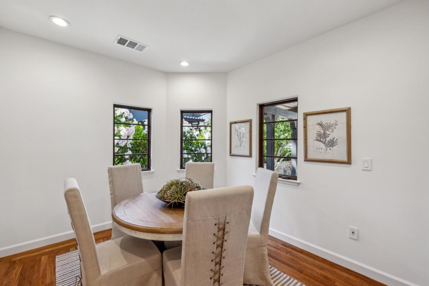 Detail Gallery Image 40 of 93 For 138 Valdeflores Dr, Burlingame,  CA 94010 - 4 Beds | 3/1 Baths