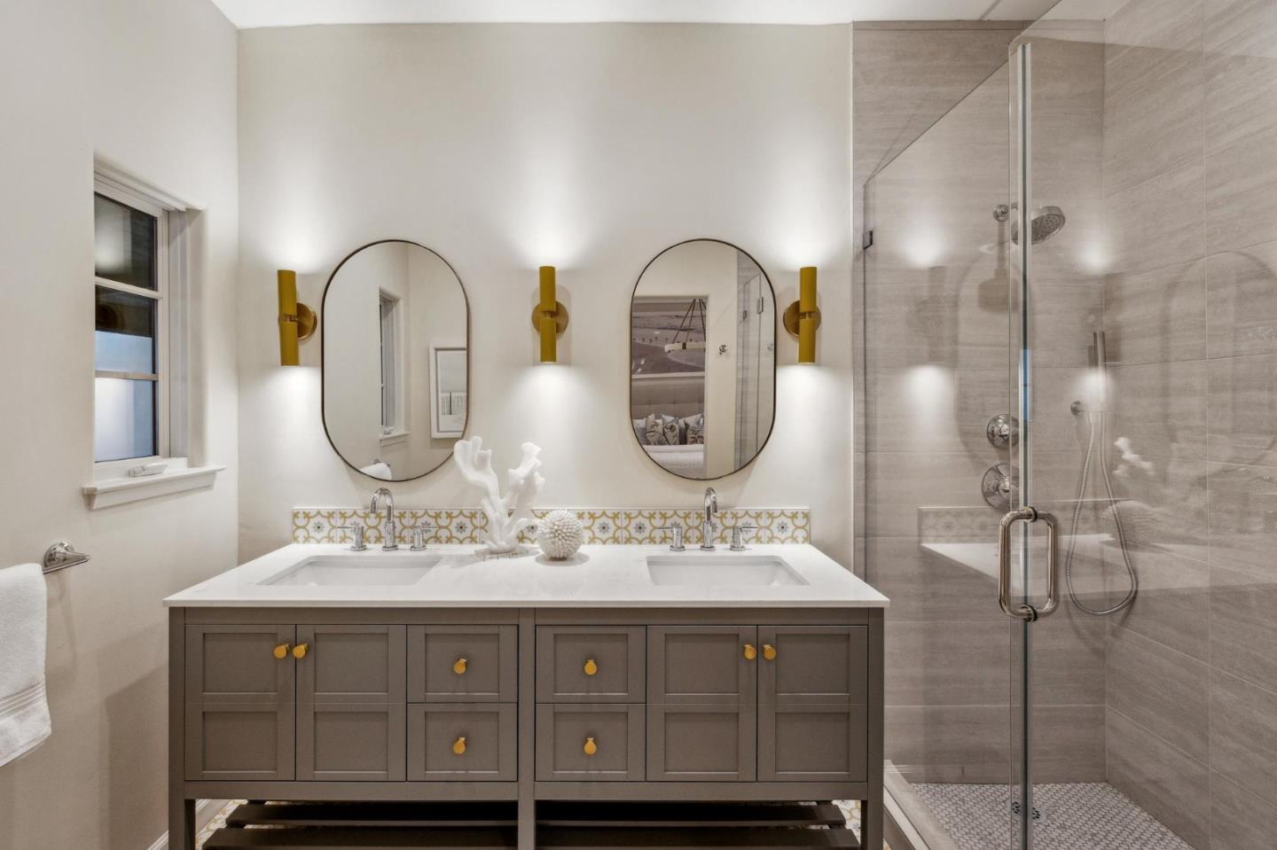 Detail Gallery Image 47 of 93 For 138 Valdeflores Dr, Burlingame,  CA 94010 - 4 Beds | 3/1 Baths
