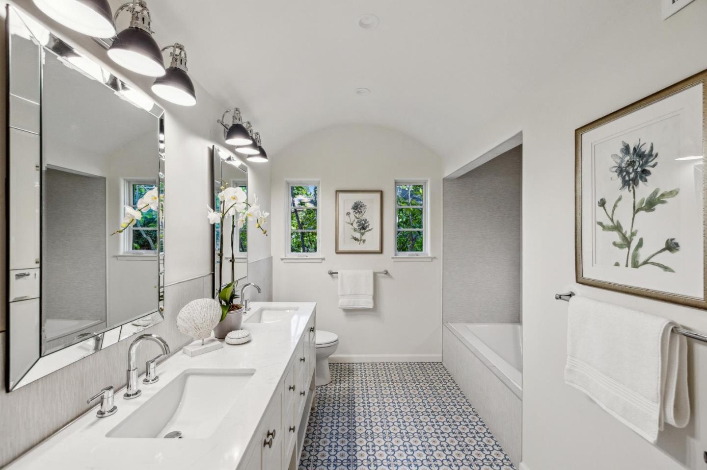 Detail Gallery Image 52 of 93 For 138 Valdeflores Dr, Burlingame,  CA 94010 - 4 Beds | 3/1 Baths