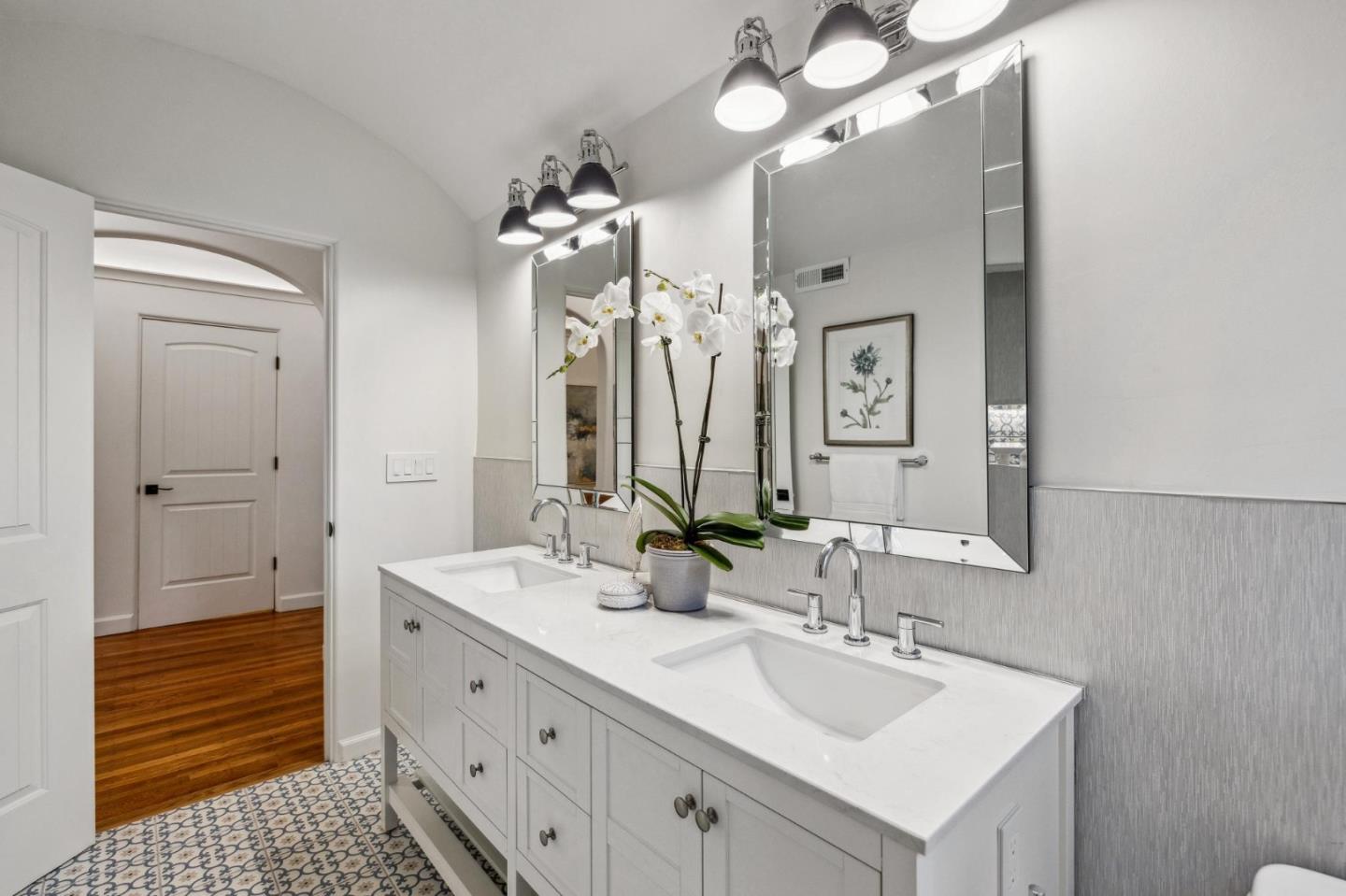 Detail Gallery Image 53 of 93 For 138 Valdeflores Dr, Burlingame,  CA 94010 - 4 Beds | 3/1 Baths