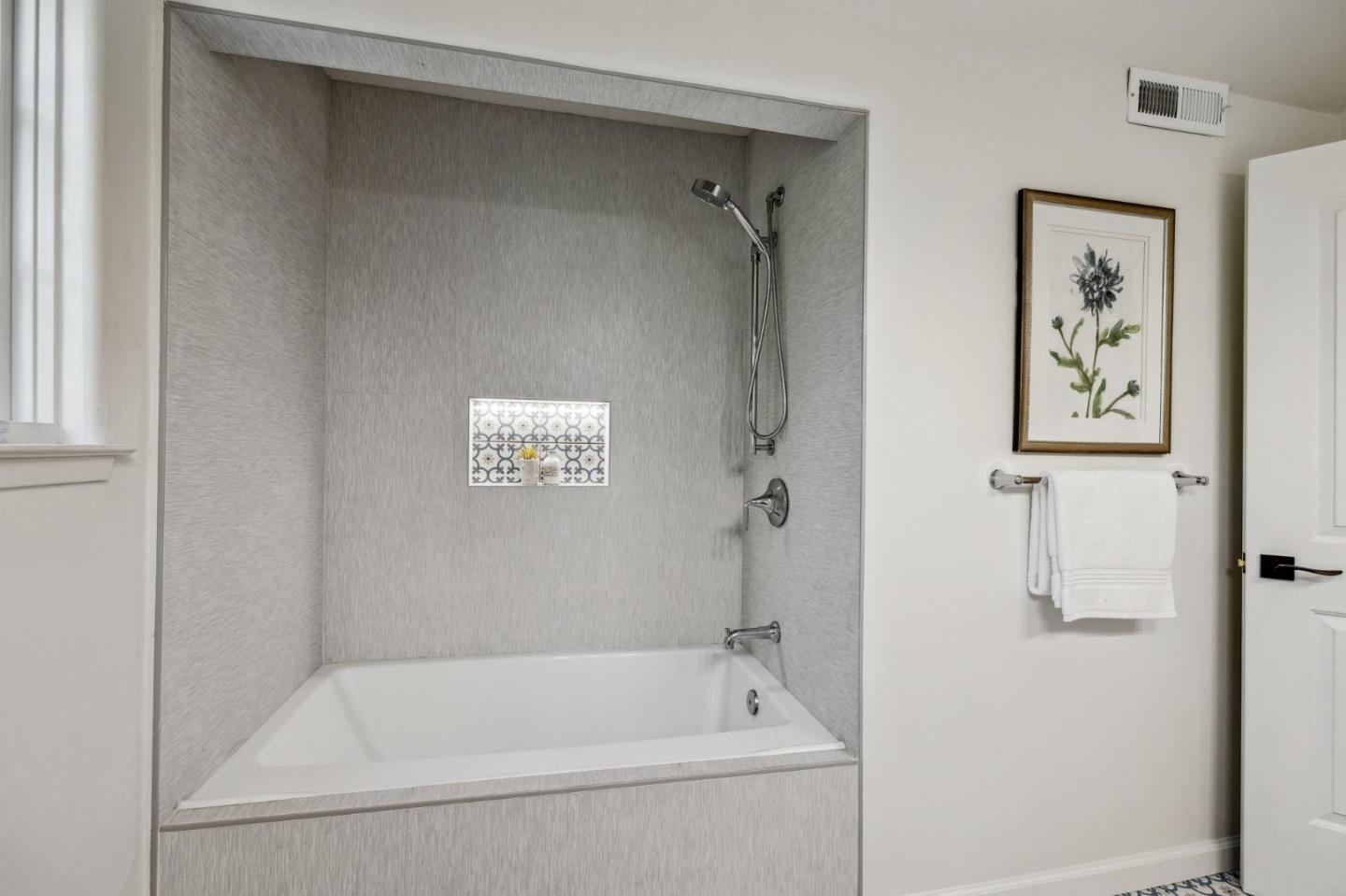Detail Gallery Image 54 of 93 For 138 Valdeflores Dr, Burlingame,  CA 94010 - 4 Beds | 3/1 Baths