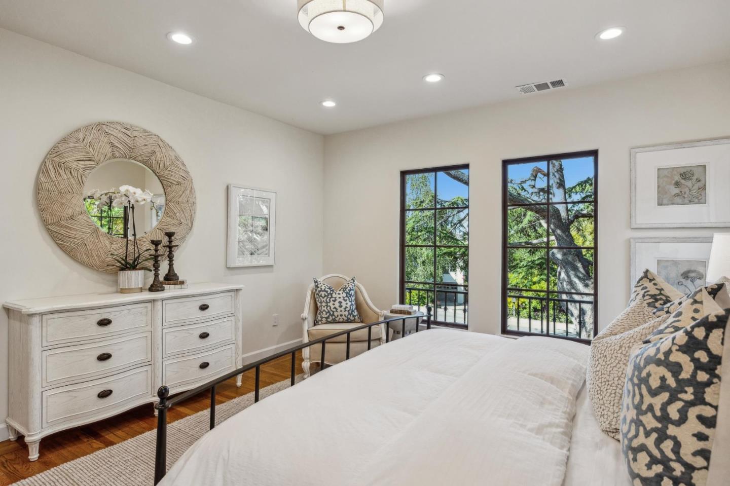 Detail Gallery Image 57 of 93 For 138 Valdeflores Dr, Burlingame,  CA 94010 - 4 Beds | 3/1 Baths