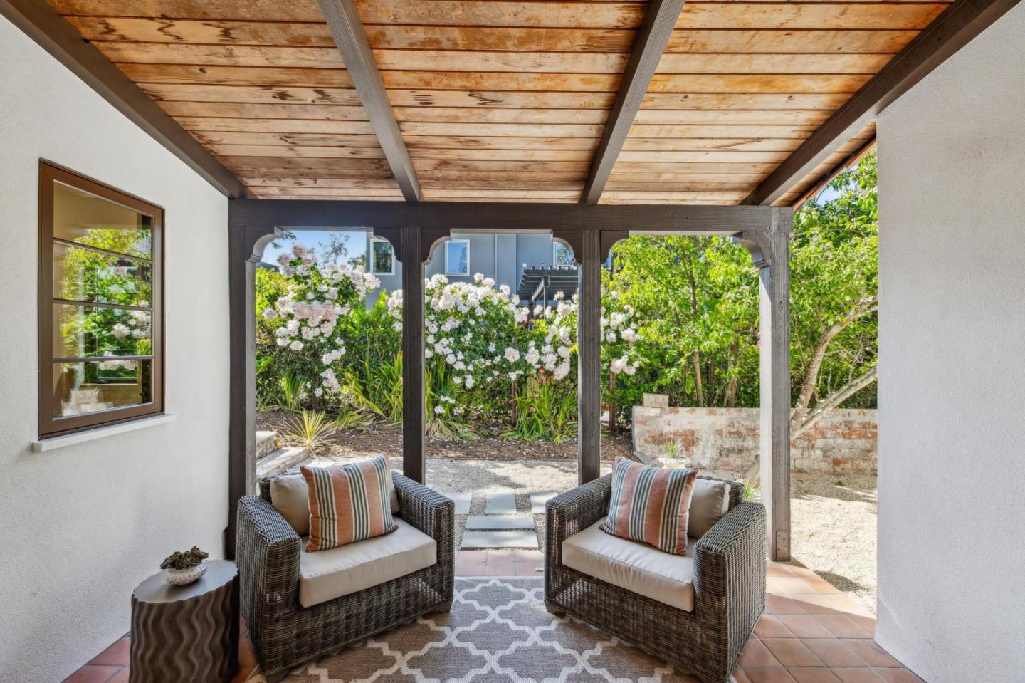 Detail Gallery Image 68 of 93 For 138 Valdeflores Dr, Burlingame,  CA 94010 - 4 Beds | 3/1 Baths