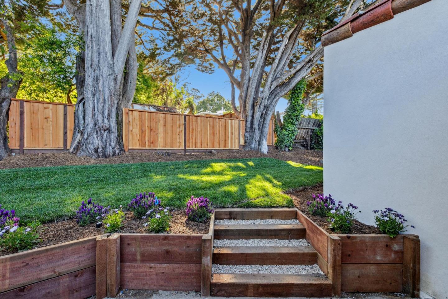 Detail Gallery Image 85 of 93 For 138 Valdeflores Dr, Burlingame,  CA 94010 - 4 Beds | 3/1 Baths