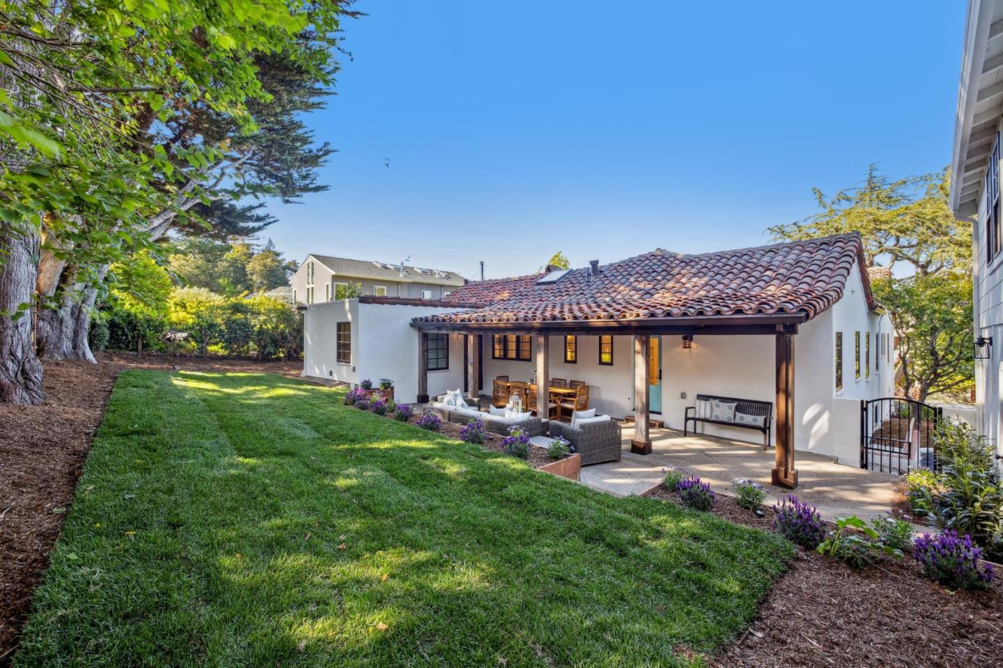 Detail Gallery Image 86 of 93 For 138 Valdeflores Dr, Burlingame,  CA 94010 - 4 Beds | 3/1 Baths