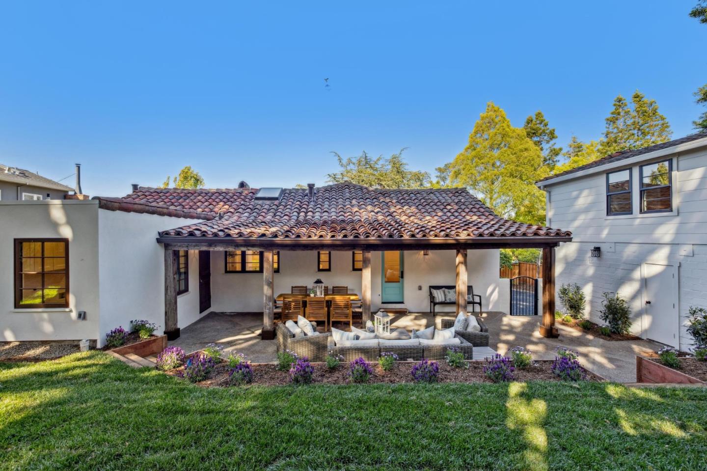 Detail Gallery Image 88 of 93 For 138 Valdeflores Dr, Burlingame,  CA 94010 - 4 Beds | 3/1 Baths