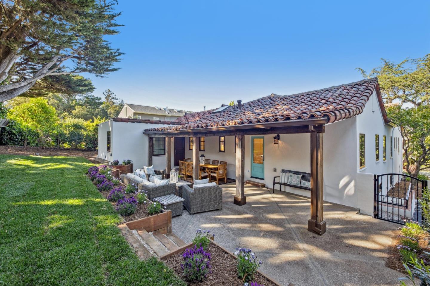 Detail Gallery Image 89 of 93 For 138 Valdeflores Dr, Burlingame,  CA 94010 - 4 Beds | 3/1 Baths