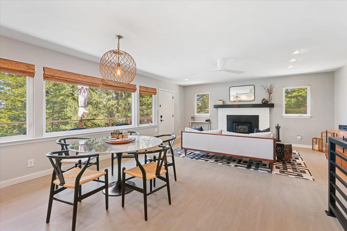 Detail Gallery Image 10 of 46 For 12960 Skyline Blvd, Woodside,  CA 94062 - 3 Beds | 2 Baths