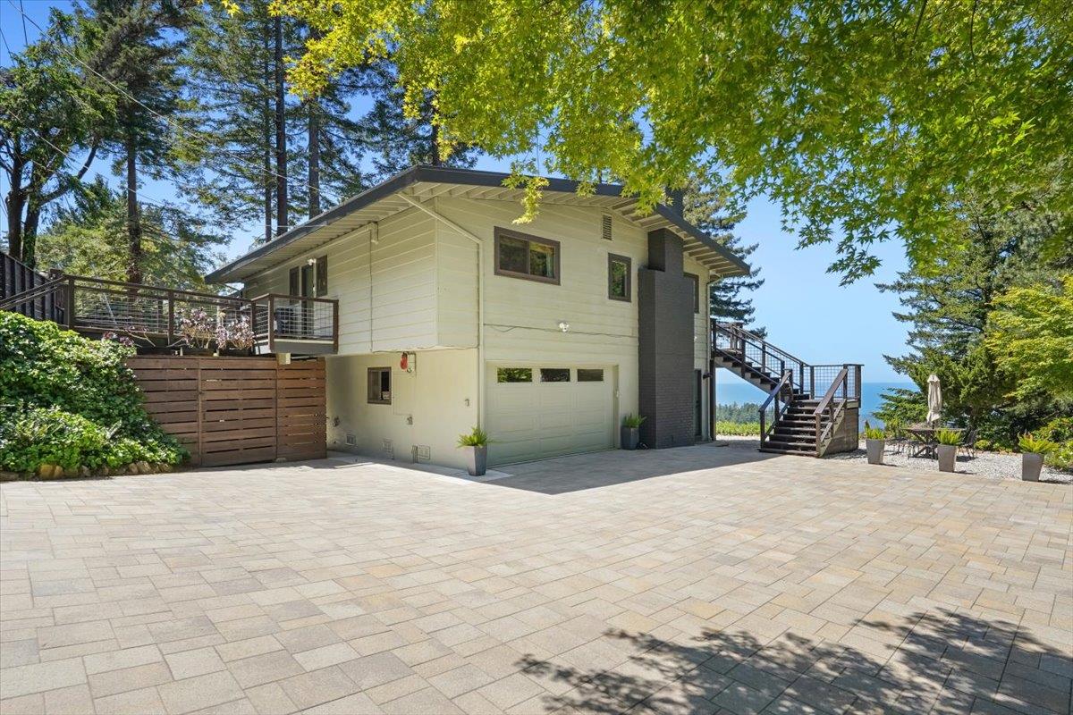 Detail Gallery Image 4 of 46 For 12960 Skyline Blvd, Woodside,  CA 94062 - 3 Beds | 2 Baths