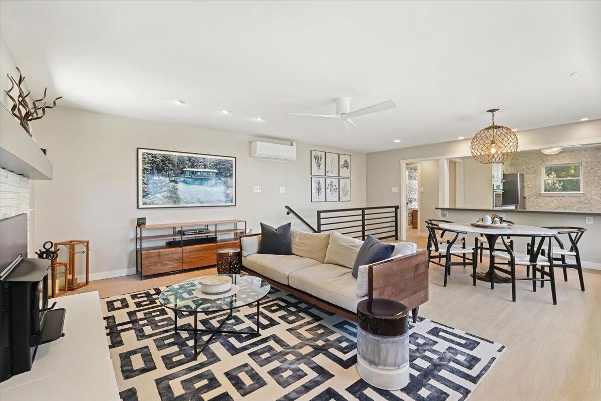 Detail Gallery Image 8 of 46 For 12960 Skyline Blvd, Woodside,  CA 94062 - 3 Beds | 2 Baths
