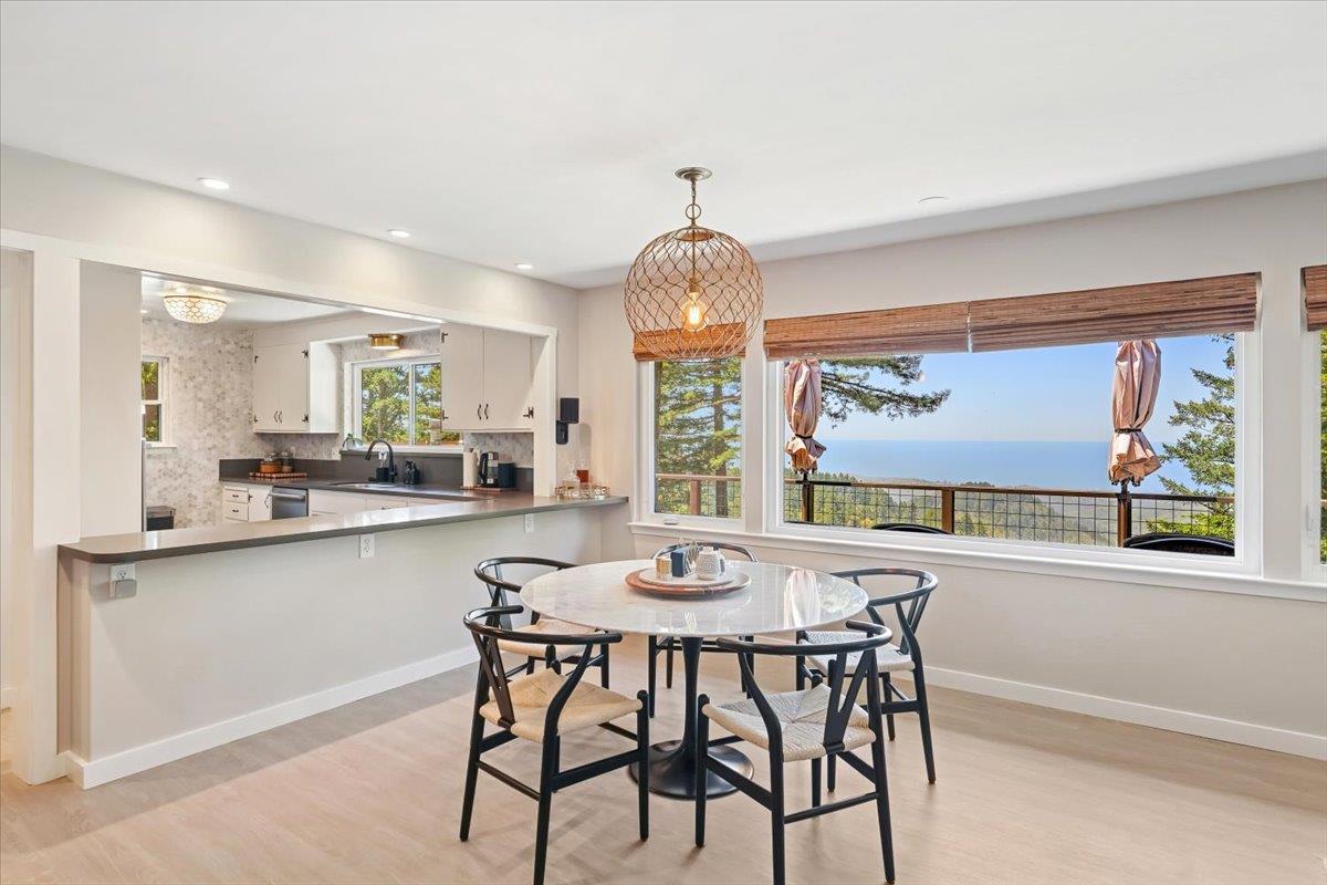 Detail Gallery Image 9 of 46 For 12960 Skyline Blvd, Woodside,  CA 94062 - 3 Beds | 2 Baths