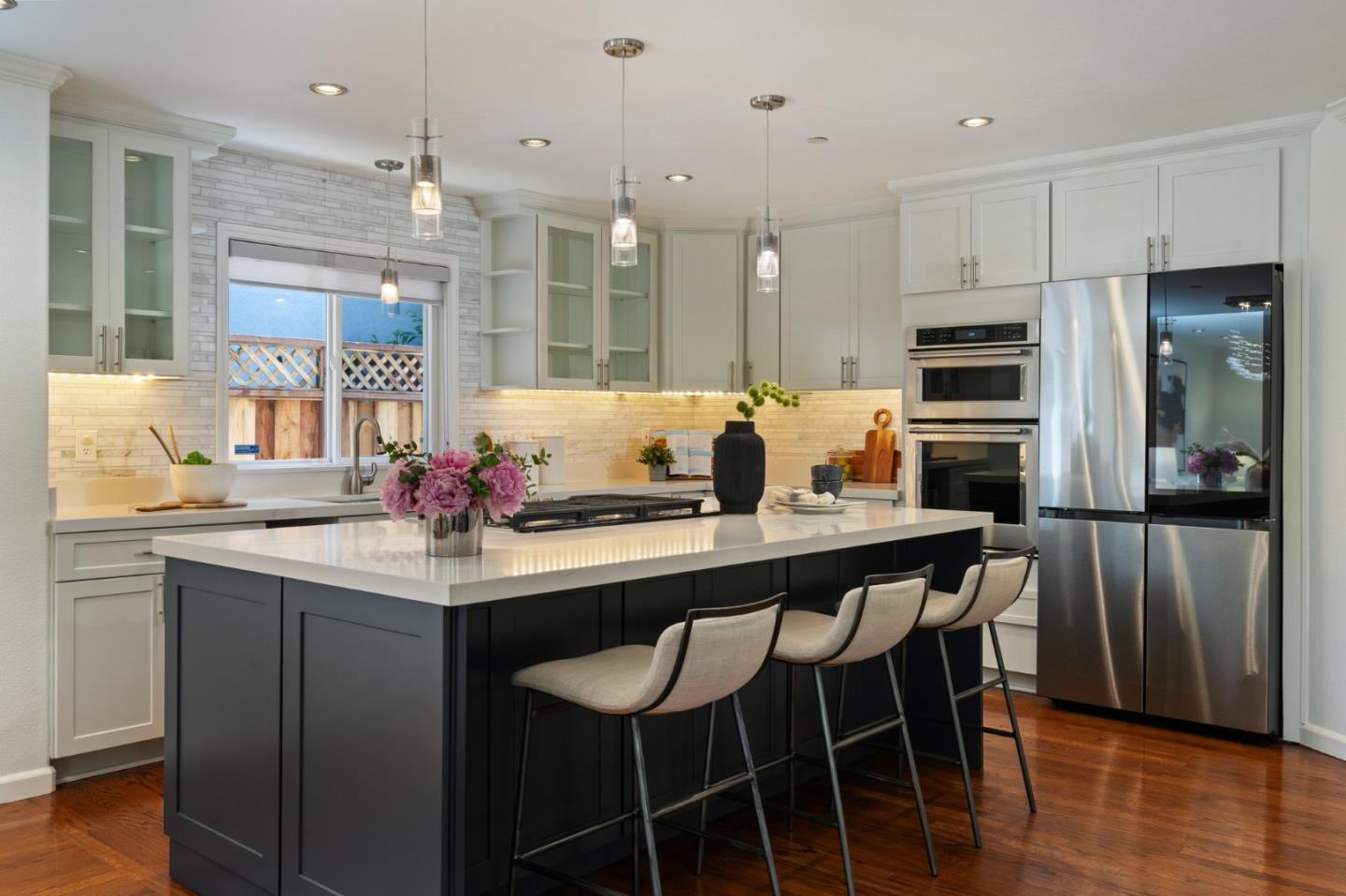 Detail Gallery Image 10 of 31 For 426 8th Ave, Menlo Park,  CA 94025 - 4 Beds | 2/1 Baths