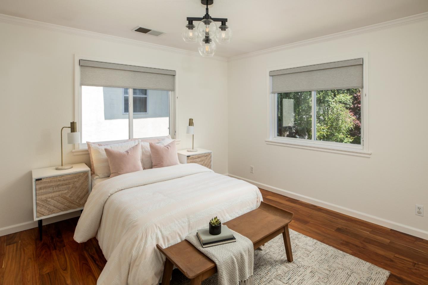 Detail Gallery Image 19 of 31 For 426 8th Ave, Menlo Park,  CA 94025 - 4 Beds | 2/1 Baths