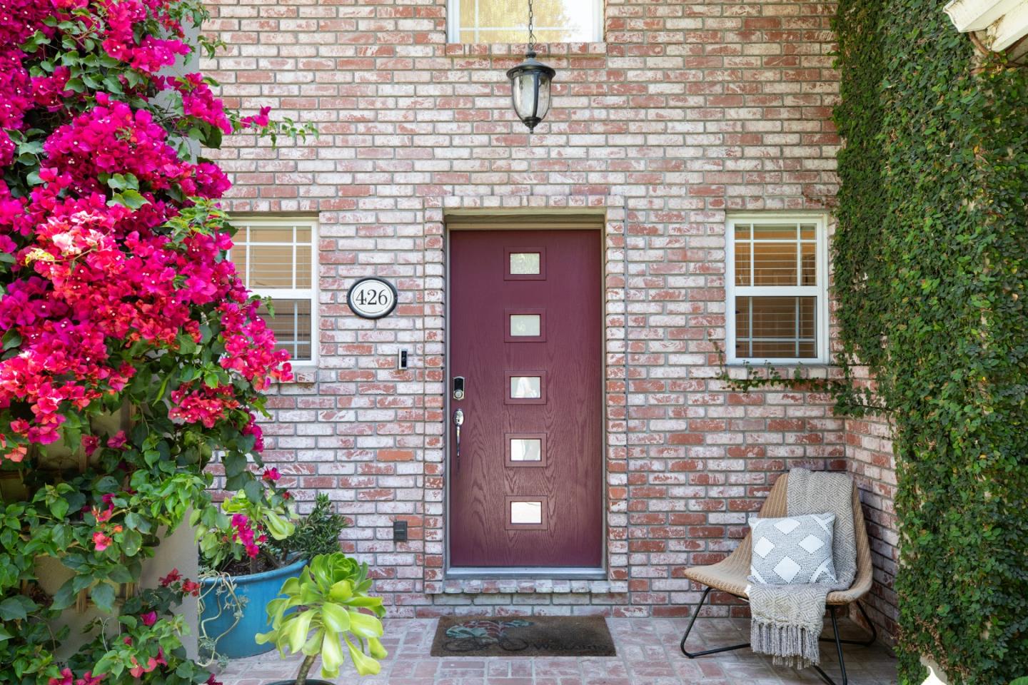 Detail Gallery Image 3 of 31 For 426 8th Ave, Menlo Park,  CA 94025 - 4 Beds | 2/1 Baths